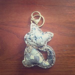 🐶 (3/$20 deal!) NWOT kitty charm/keychain/bauble